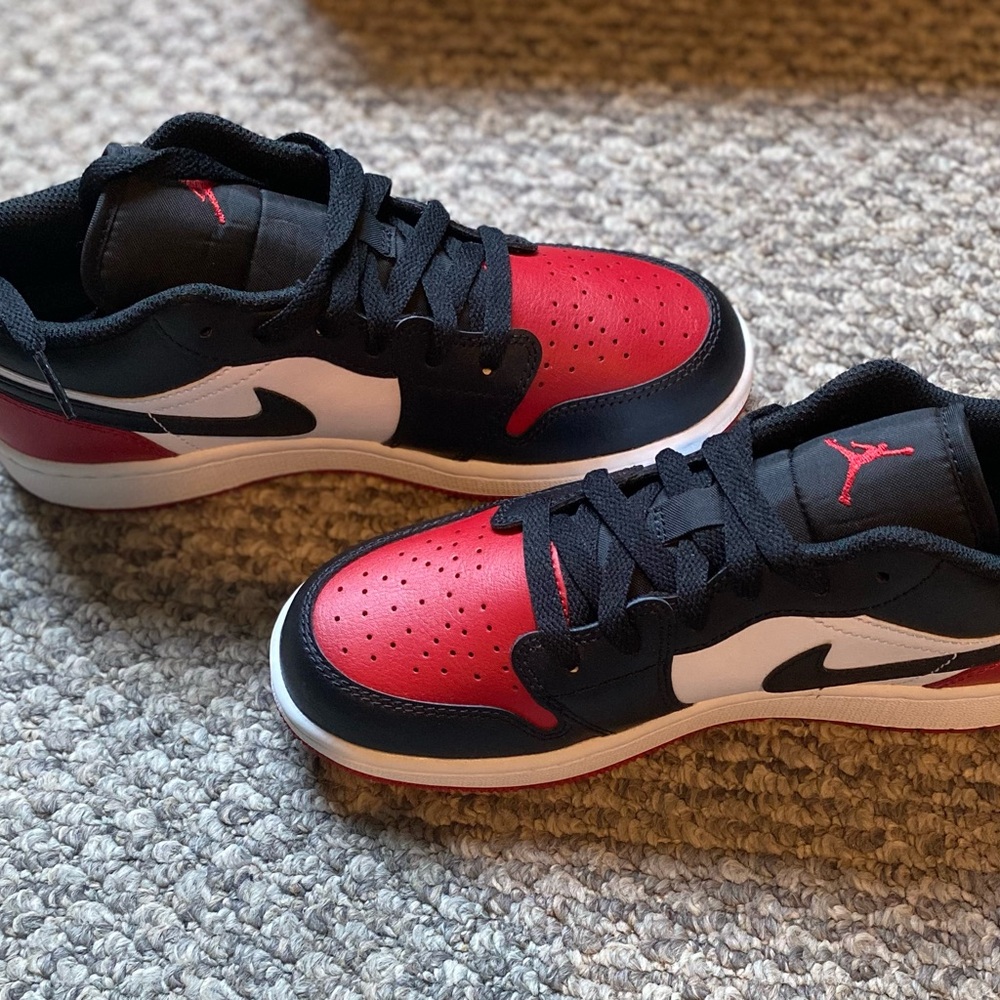 New AIR JORDAN Low cut sneakers